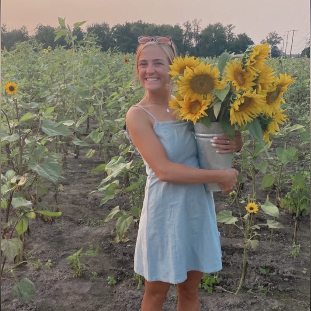 Meet your Posher, Alaina